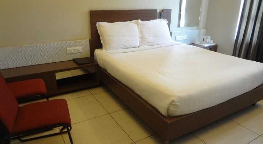 Hotel Sheela Shree Plaza Jhansi Exterior photo
